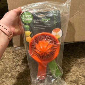 Brand new easy juice UrbanTrend citrus juicer